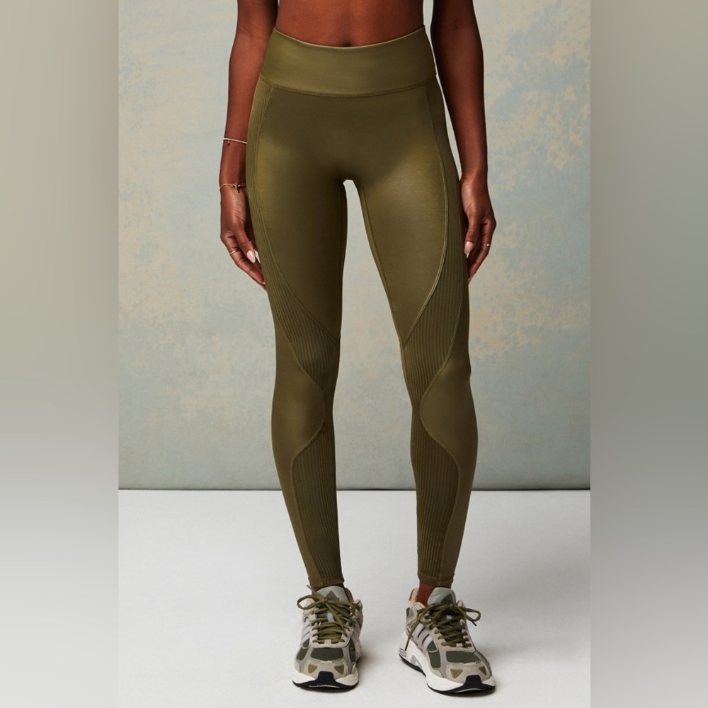 Motion365+ Contour High-Waisted Leggings Size Medium